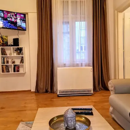 Flat In Center, 45m2 *